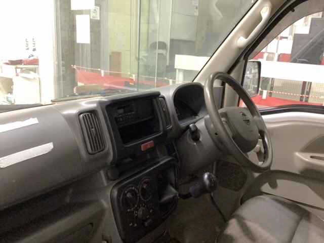 NISSAN NV100 CLIPPER