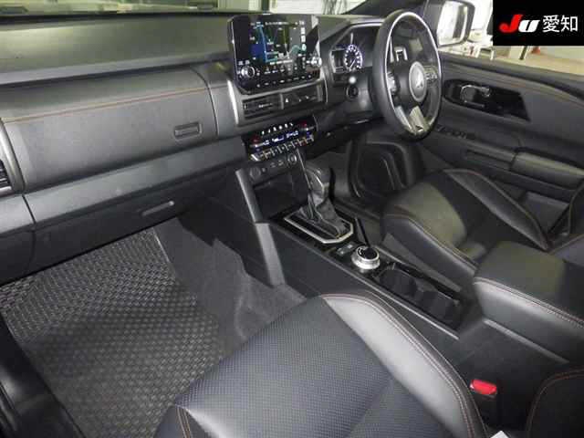 MITSUBISHI TRITON