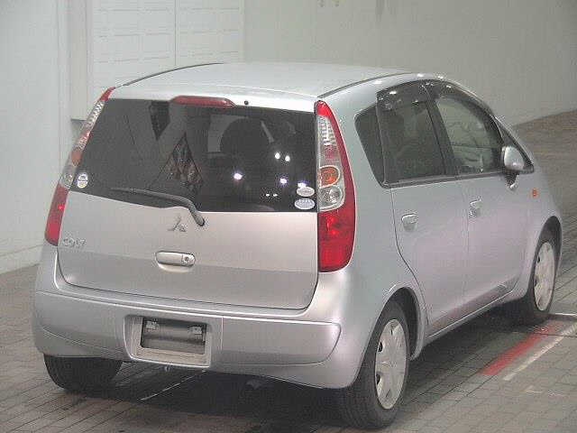 MITSUBISHI COLT