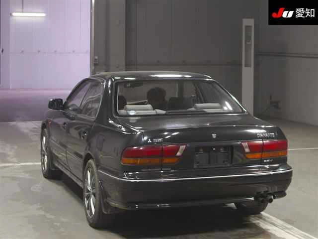 MITSUBISHI DIAMANTE