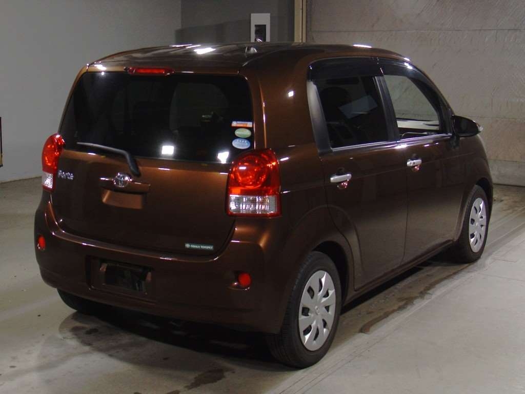 TOYOTA PORTE
