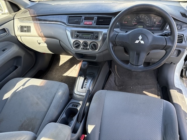 MITSUBISHI LANCER