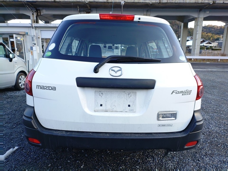 MAZDA FAMILIA