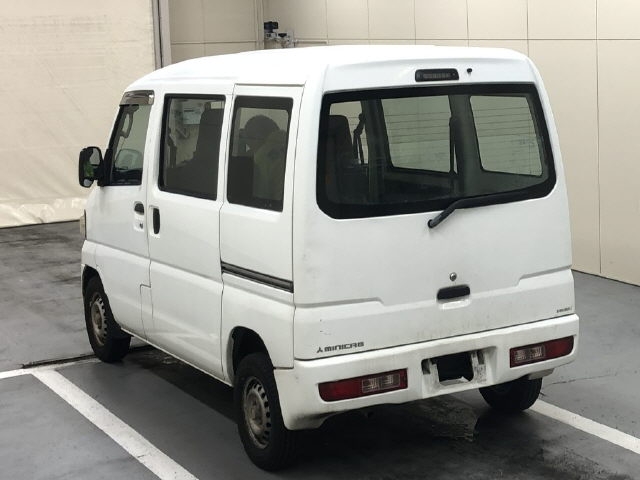 MITSUBISHI MINICAB