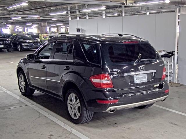 MERCEDES-BENZ M-CLASS
