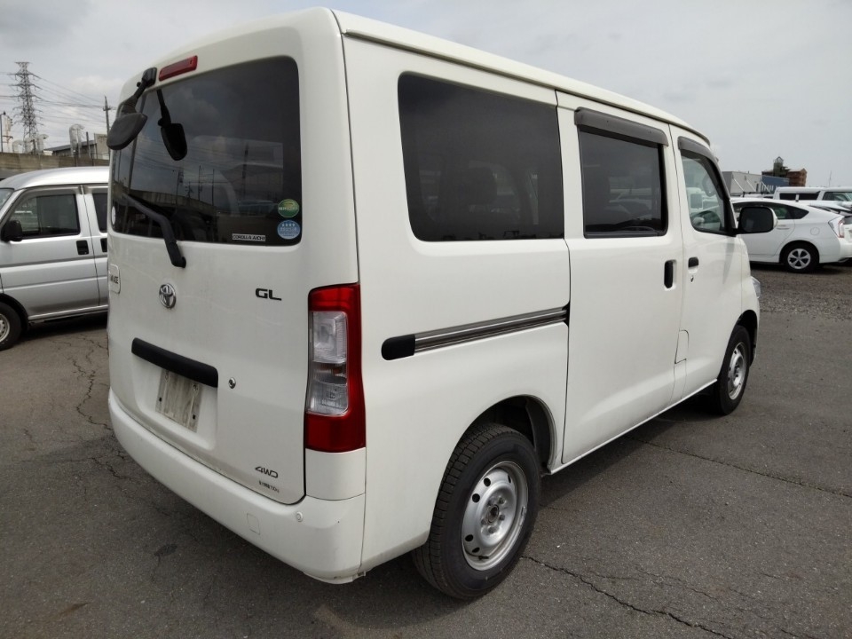 TOYOTA TOWN ACE