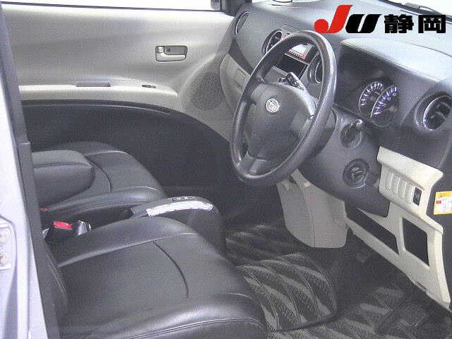 SUBARU LUCRA