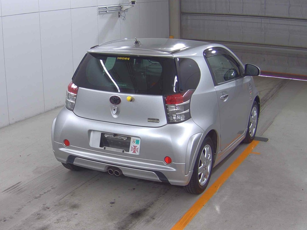 TOYOTA IQ