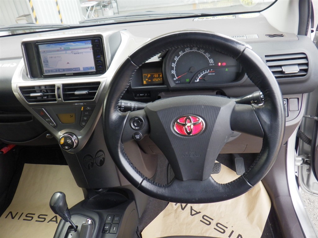 TOYOTA IQ