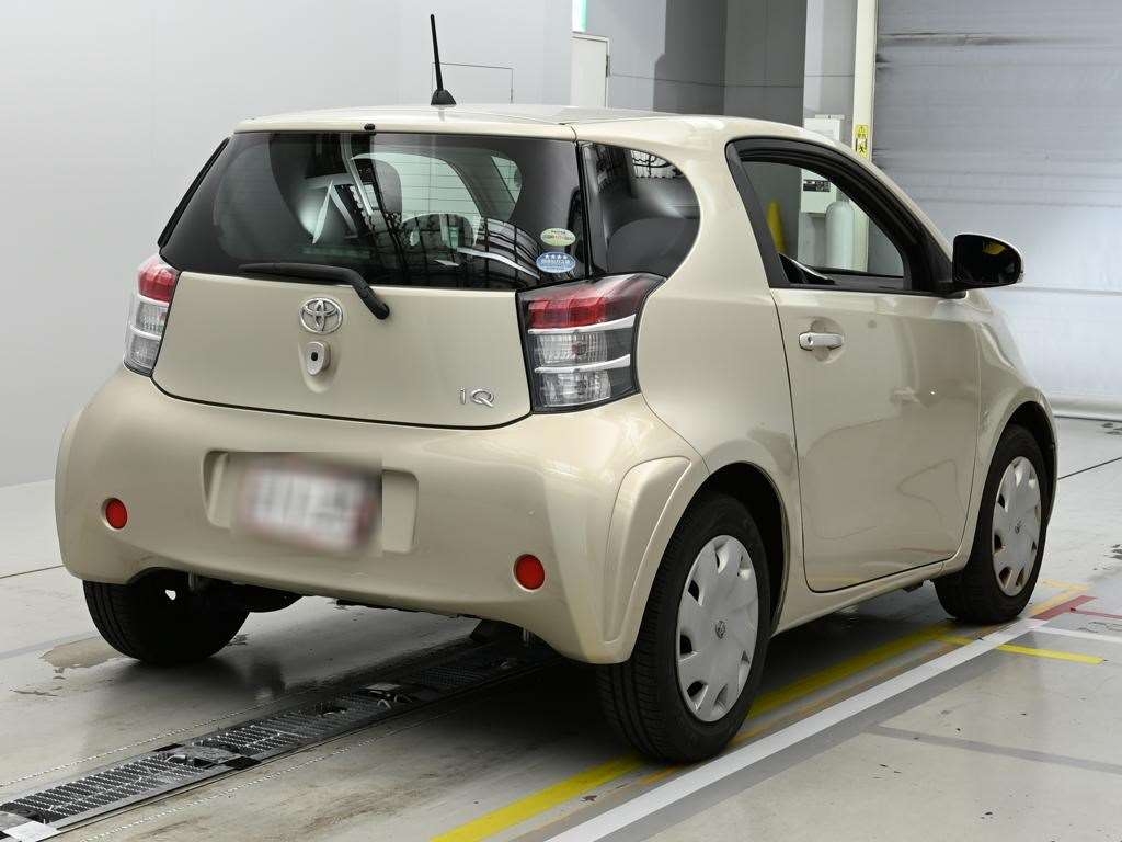 TOYOTA IQ