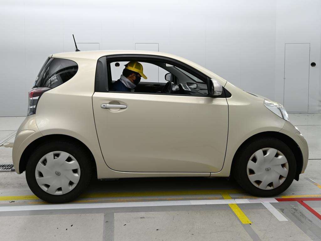 TOYOTA IQ