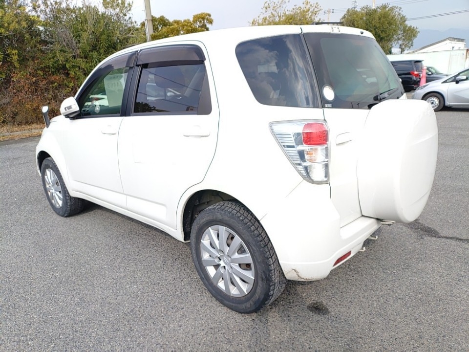 DAIHATSU BE-GO