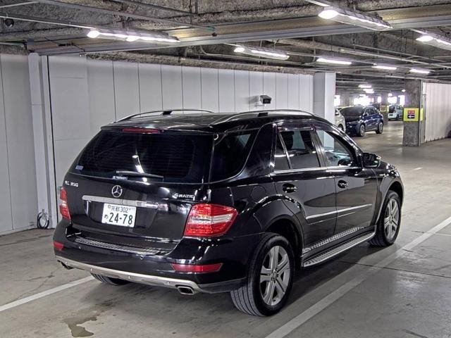 MERCEDES-BENZ M-CLASS