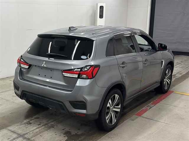 MITSUBISHI RVR