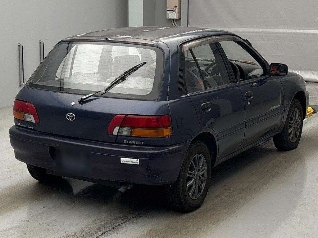 TOYOTA STARLET