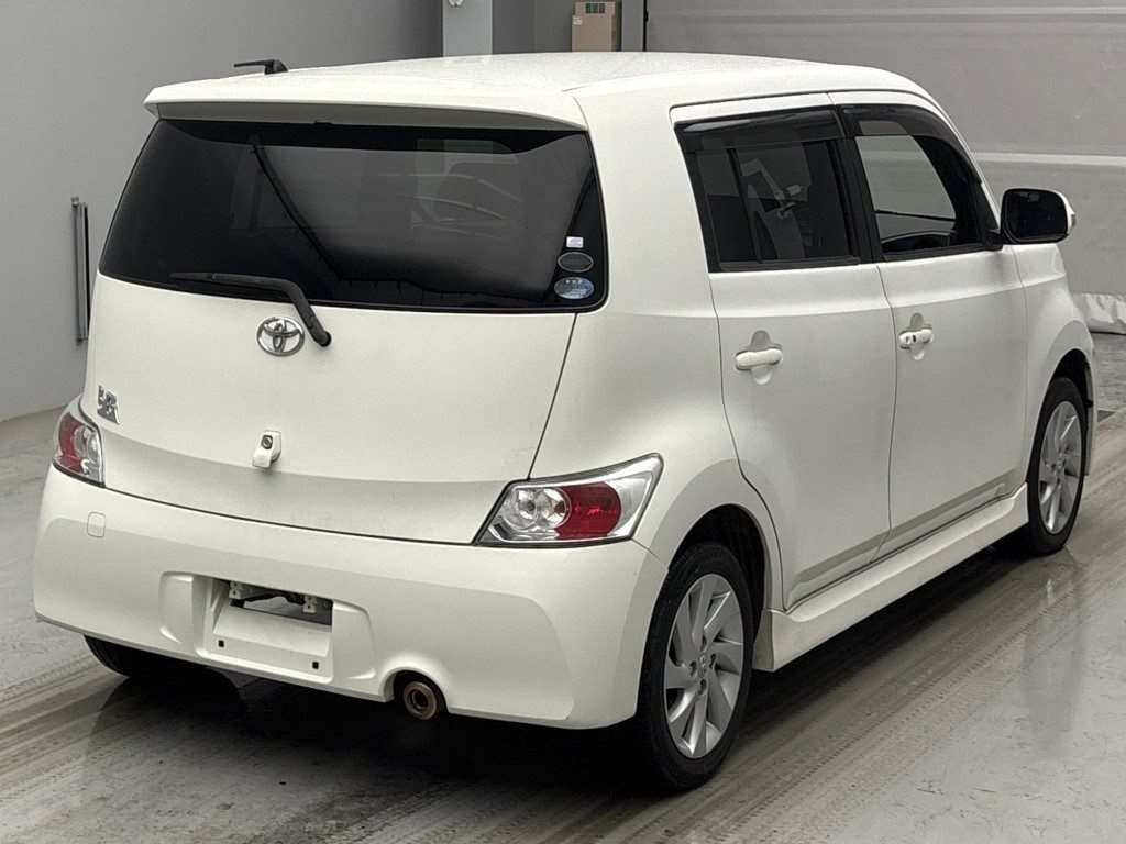 TOYOTA BB