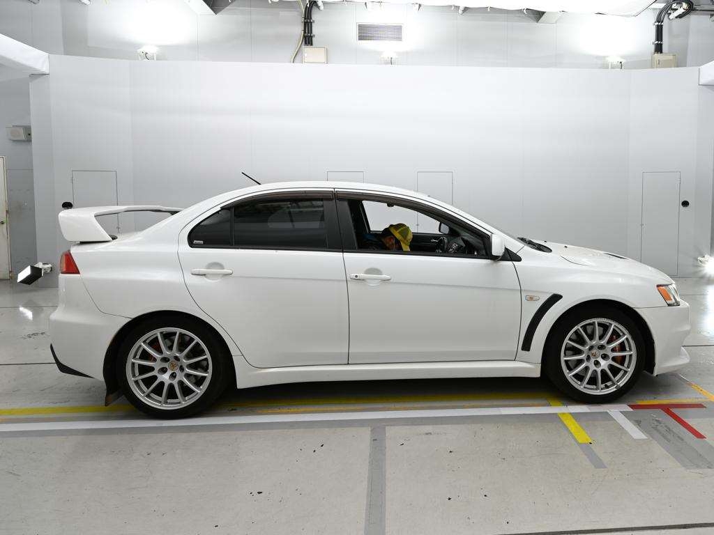 MITSUBISHI LANCER EVOLUTION