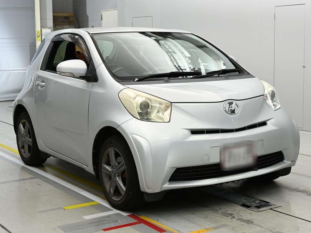TOYOTA IQ