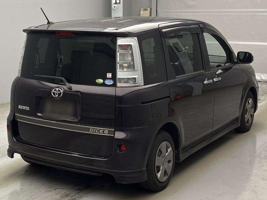 TOYOTA SIENTA