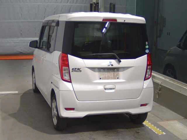 MITSUBISHI EK SPACE