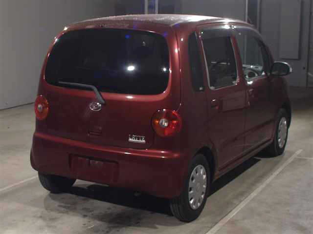 DAIHATSU MOVE LATTE