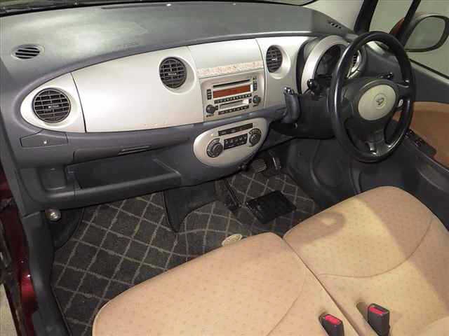 DAIHATSU MOVE LATTE