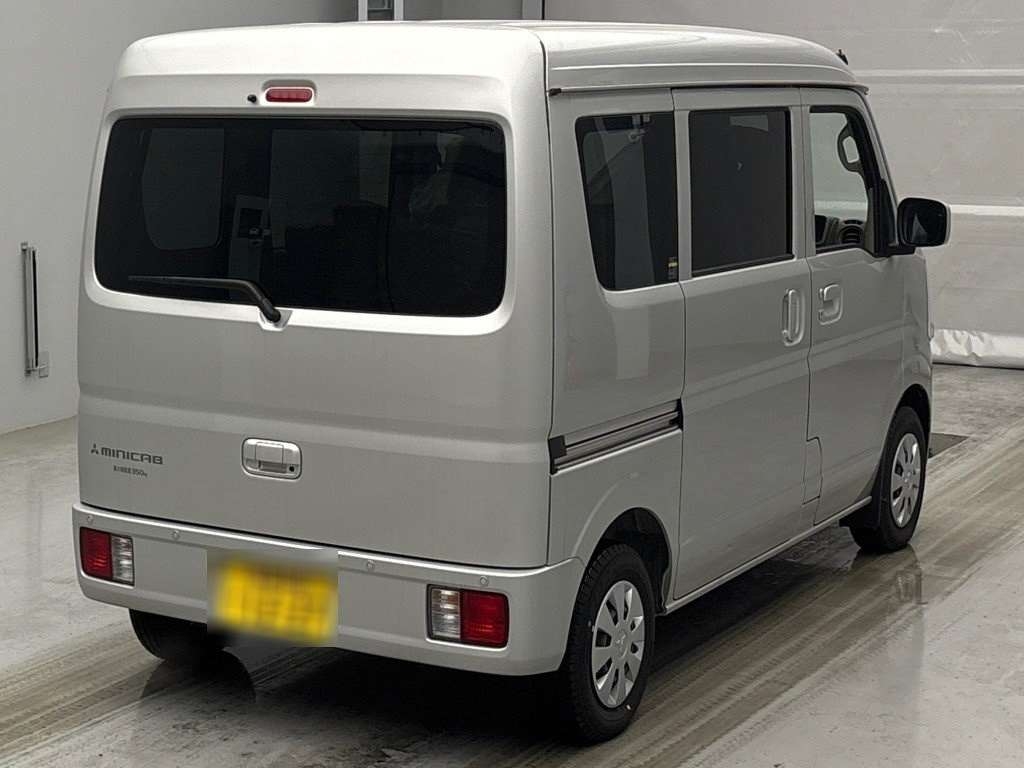 MITSUBISHI MINICAB