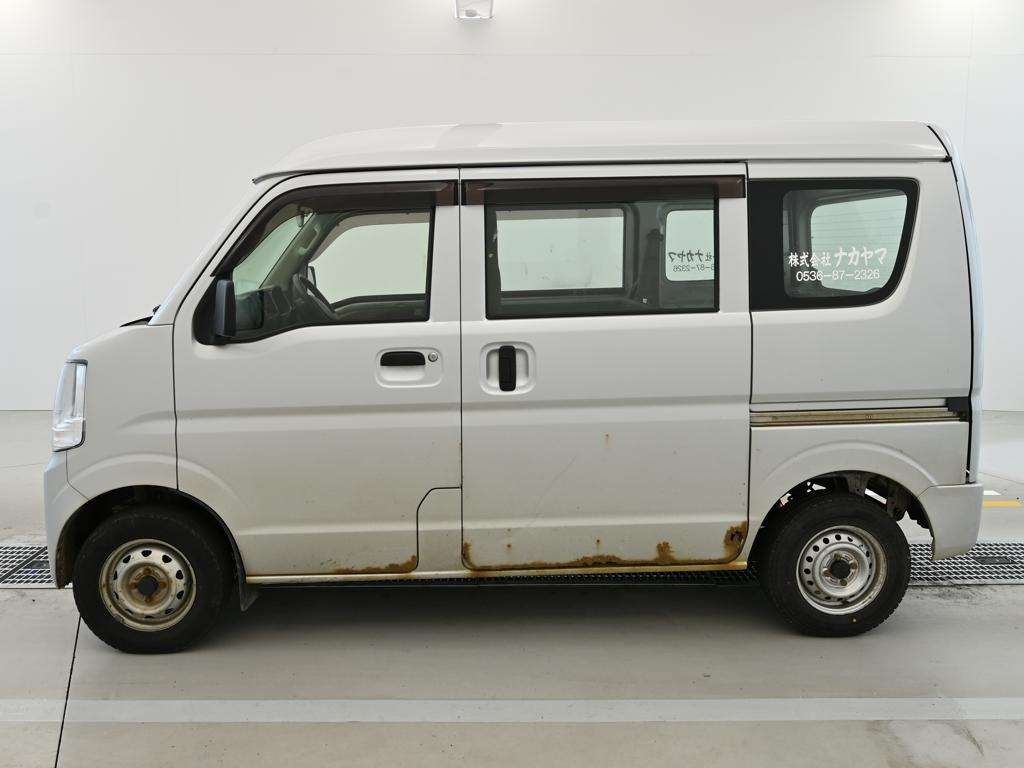 MITSUBISHI MINICAB