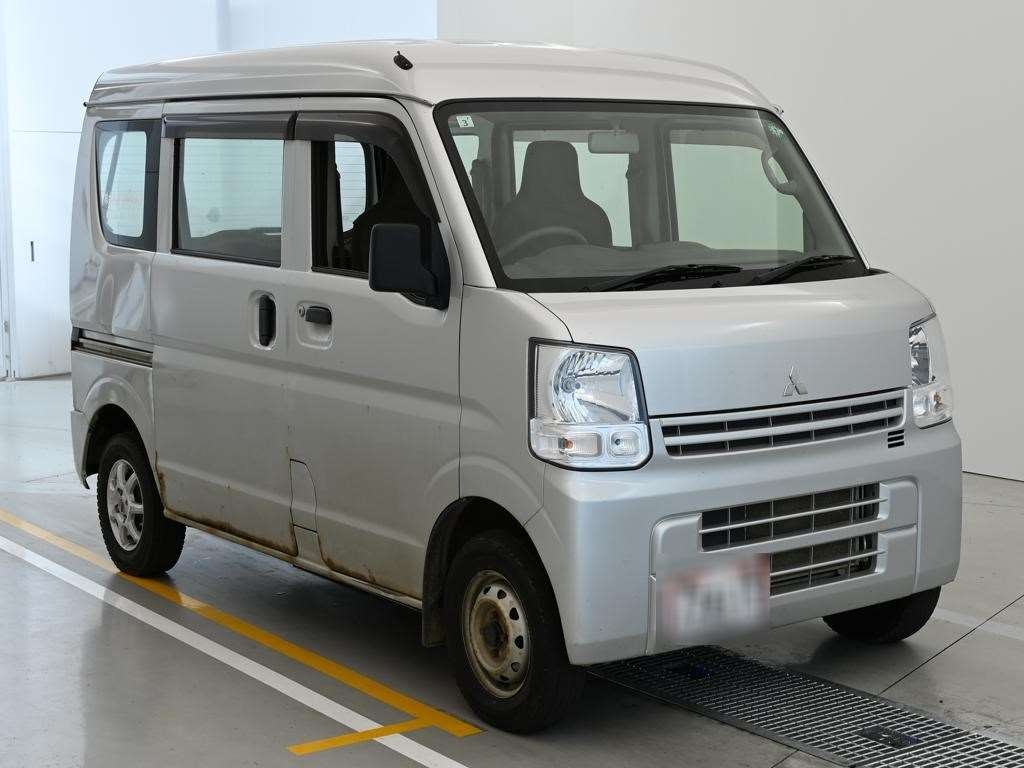 MITSUBISHI MINICAB