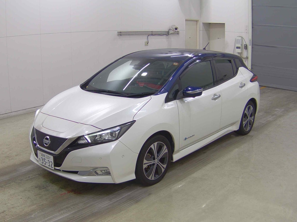 NISSAN LEAF