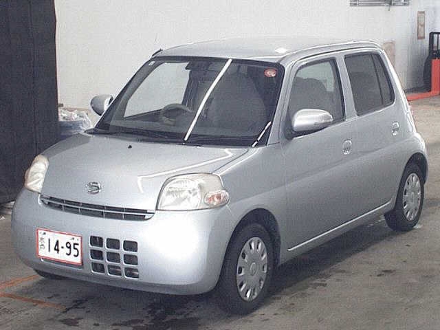 DAIHATSU ESSE