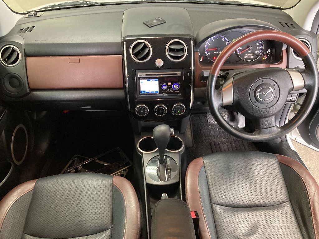 MAZDA VERISA