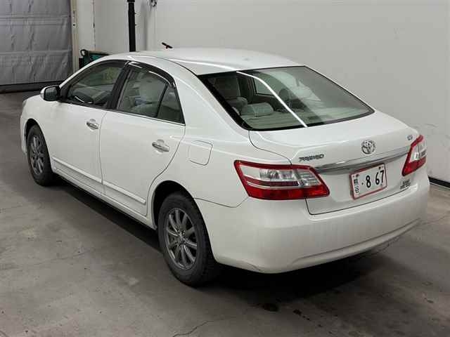 TOYOTA PREMIO