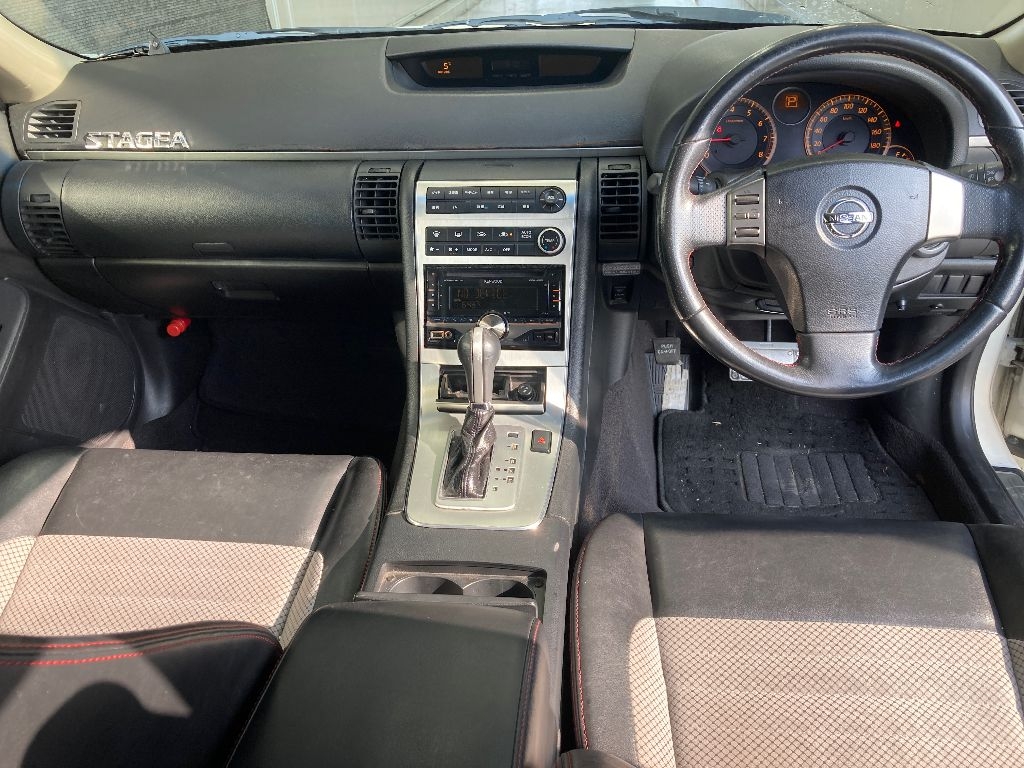 NISSAN STAGEA