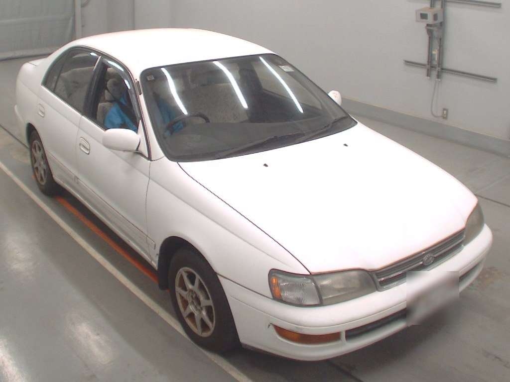 TOYOTA CORONA