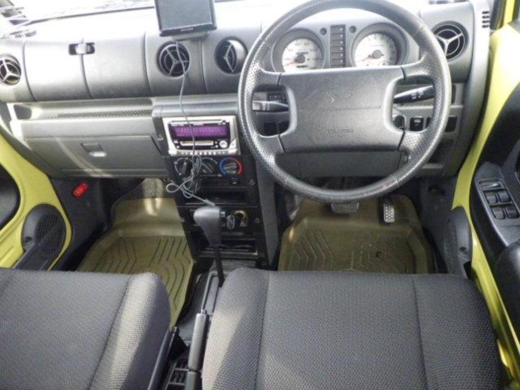 DAIHATSU NAKED