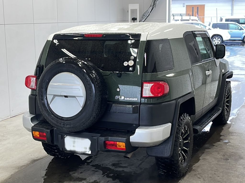 TOYOTA FJ CRUISER
