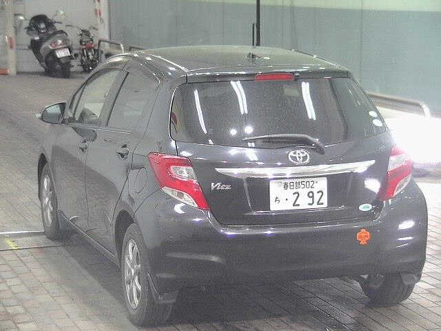 TOYOTA VITZ