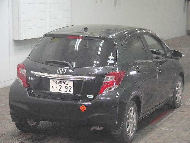 TOYOTA VITZ