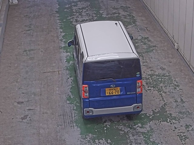 DAIHATSU WAKE