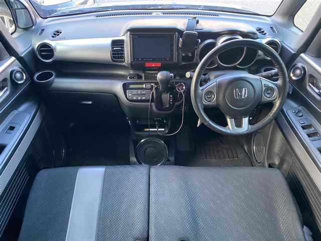HONDA N-BOX SLASH