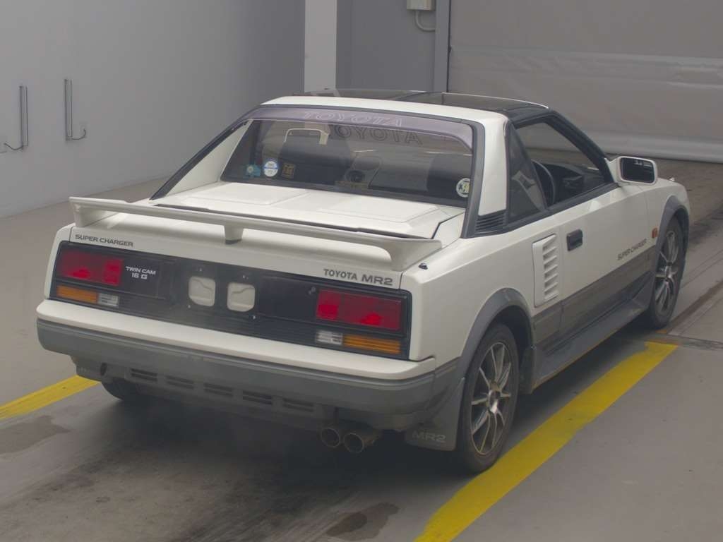 TOYOTA MR2