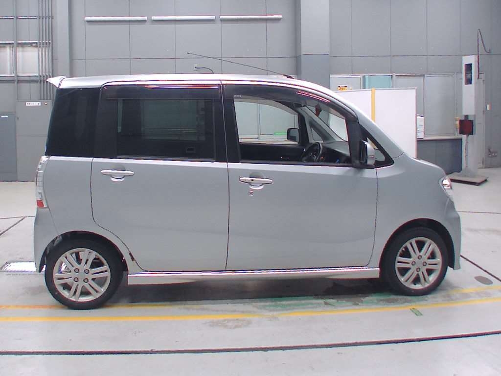 DAIHATSU TANTO EXE