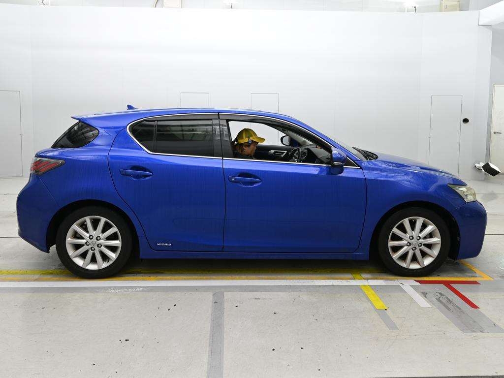 LEXUS CT200H