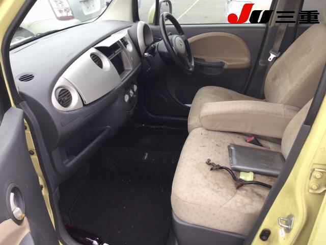 DAIHATSU MOVE LATTE