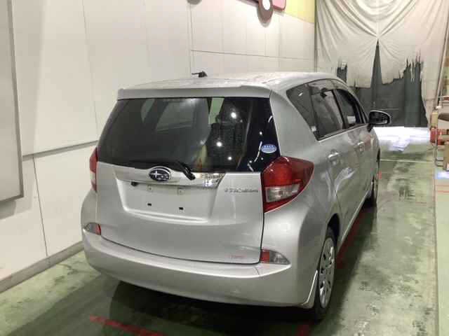SUBARU TREZIA