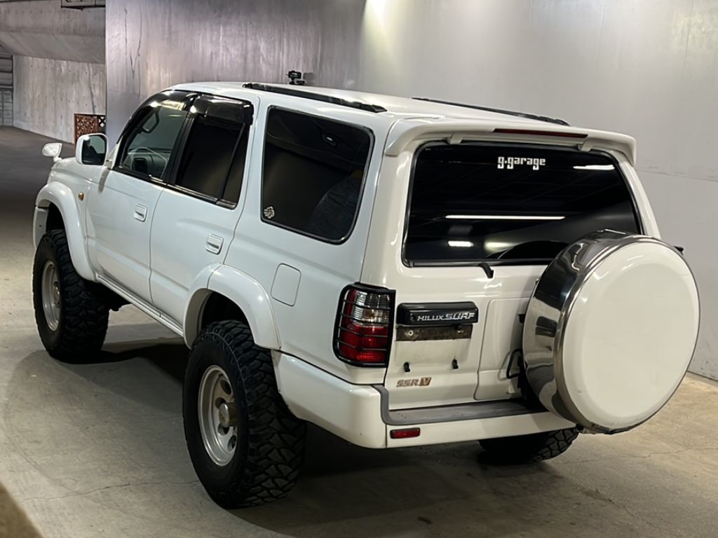 TOYOTA HILUX SURF