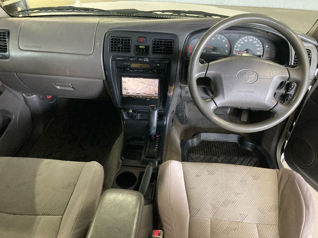 TOYOTA HILUX SURF