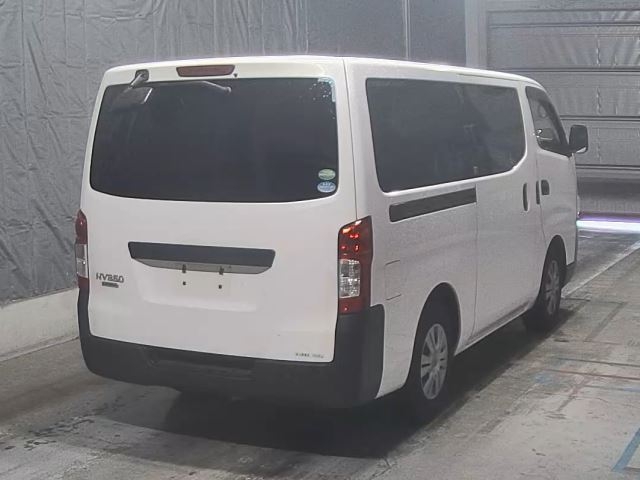 NISSAN NV350 CARAVAN