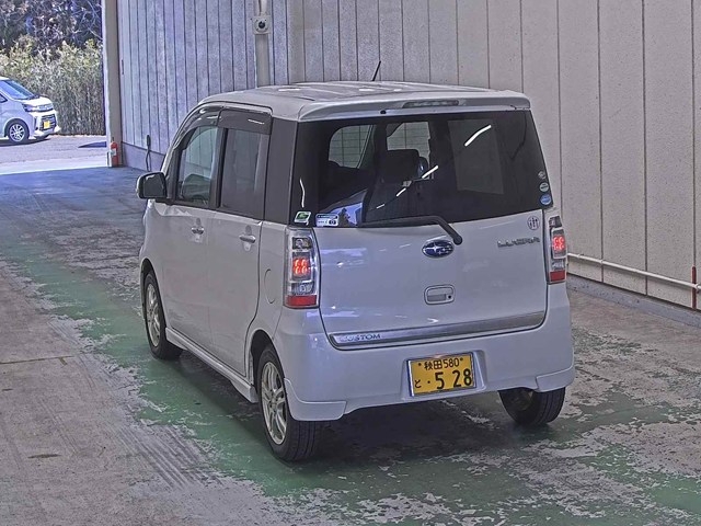SUBARU LUCRA
